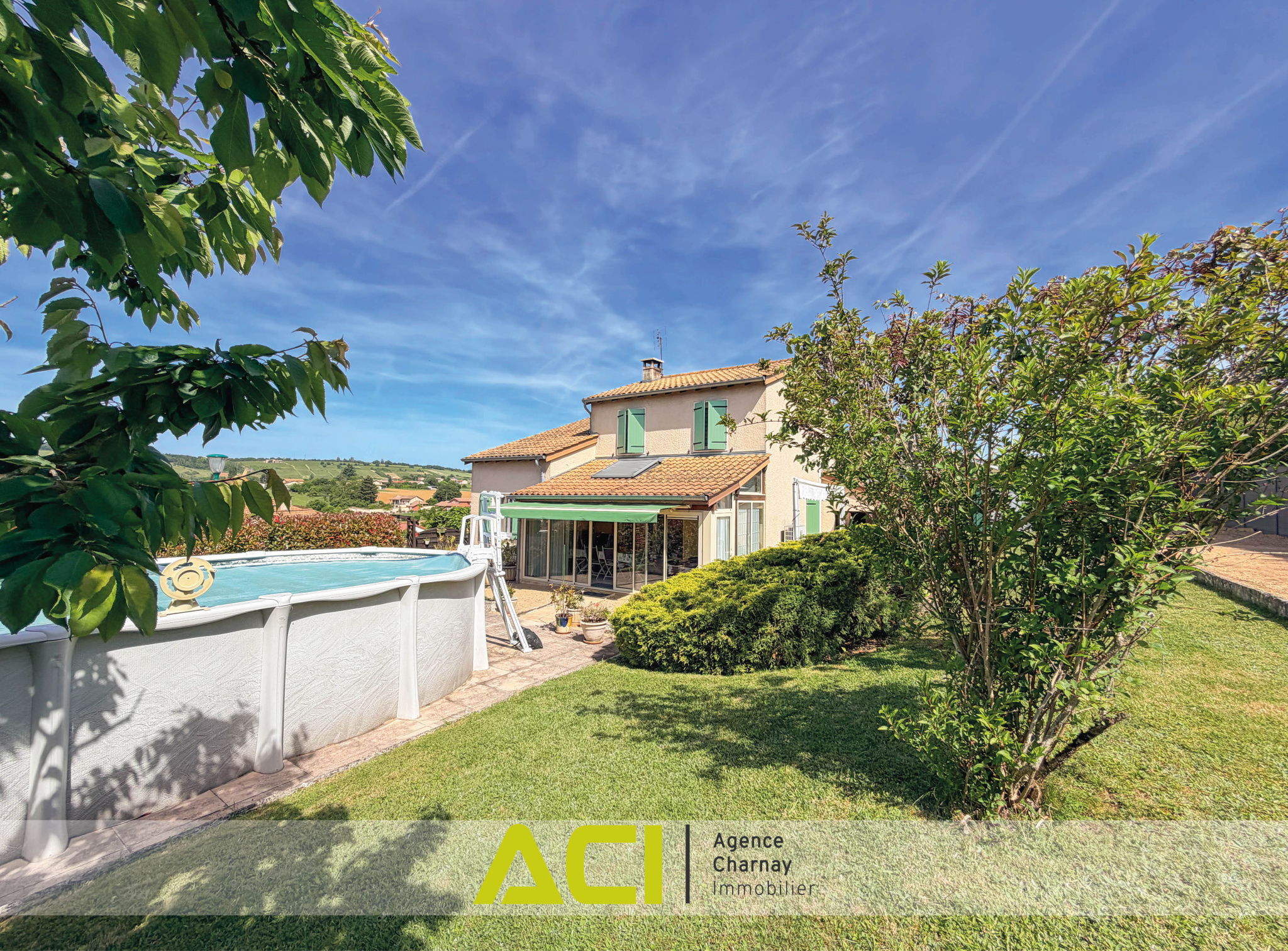 HURIGNY - BELLE MAISON 5 PIECES AVEC PISCINE ET VERANDA - 12