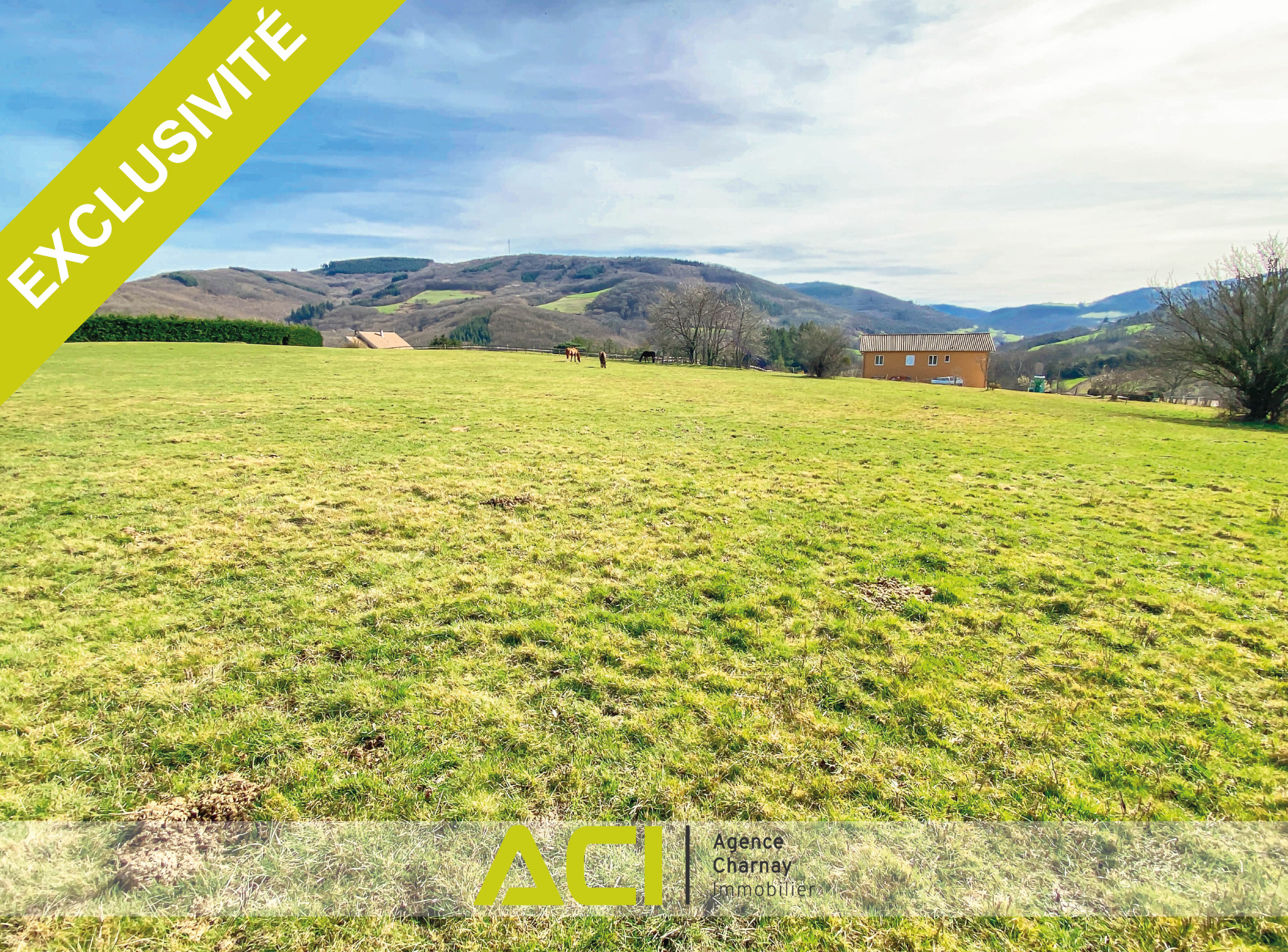 OUEST MACON - TERRAIN CONSTRUCTIBLE AVEC VUE - 914 M2